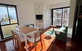 Amplio departamento luminoso en Belgrano, max 6 pax, wifi rapido, cochera